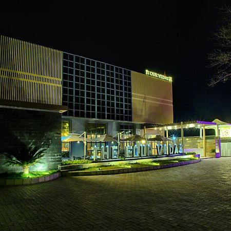 Four Vedas Hotel & Resort Siliguri Exteriör bild
